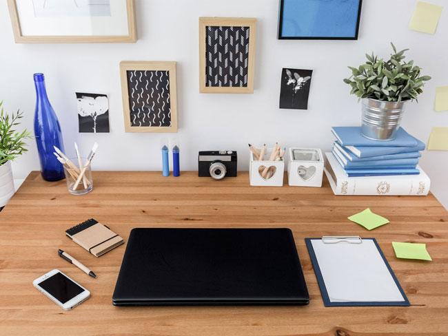 6 Ways to Clean Up Your Desk | The FruitGuys